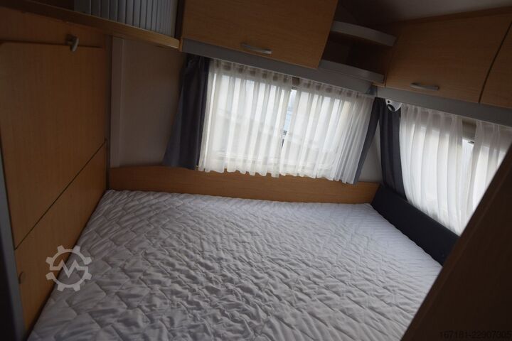 Caravana KNAUS Südwind 500 mit Markise und Mover