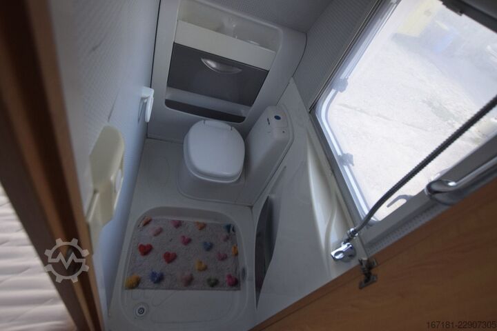 Caravana KNAUS Südwind 500 mit Markise und Mover