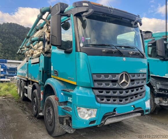Autopompa per calcestruzzo MERCEDES-BENZ Arocs 3742 8x4 mit Sermac Betonpummpe Bj 17