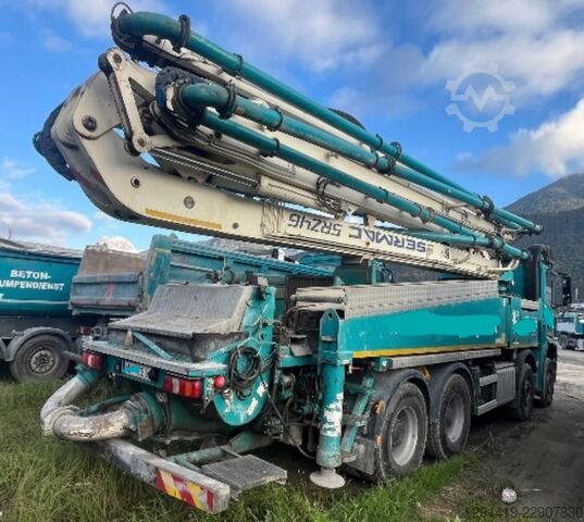 Autopompa per calcestruzzo MERCEDES-BENZ Arocs 3742 8x4 mit Sermac Betonpummpe Bj 17
