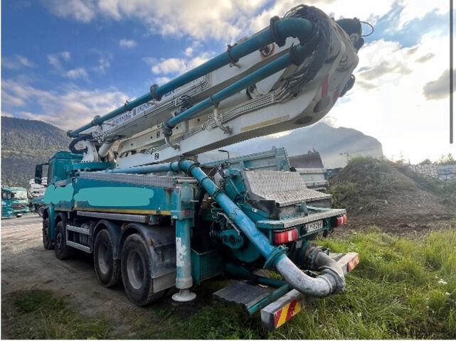 Autopompa per calcestruzzo MERCEDES-BENZ Arocs 3742 8x4 mit Sermac Betonpummpe Bj 17