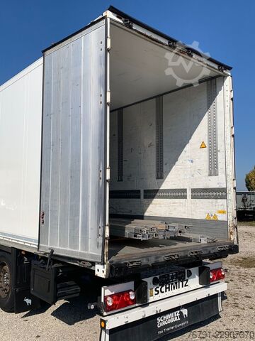 Gesloten oplegger SCHMITZ CARGOBULL SKO 24 FP 25_ Doppelstock_ Türen_ verzinkt