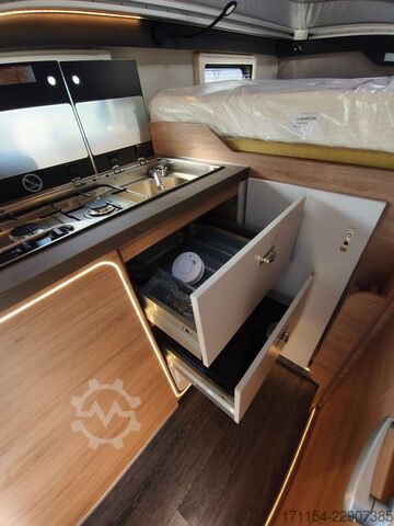 Półzintegrowany kamper KNAUS X-Cursion CUVISION 500 MQ  ,mit Slide Bett,4pers