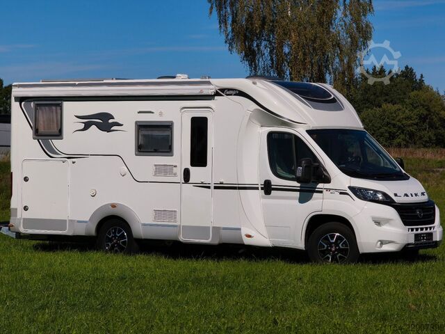 Półzintegrowany kamper LAIKA Ecovip 329, Längsbetten/Hubbett