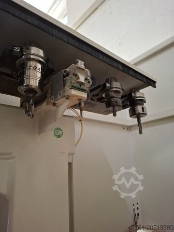 CNC machining center Morbidelli M100