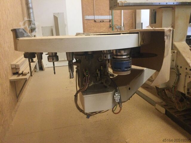 CNC machining center SCM morbidelli M 800