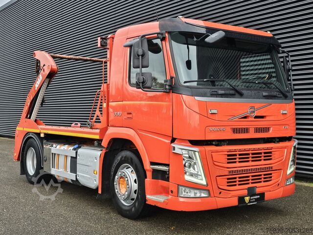 Sistem de braț de tip gantry Volvo FM 330 / PORTAAL / ABSETZKIPPER