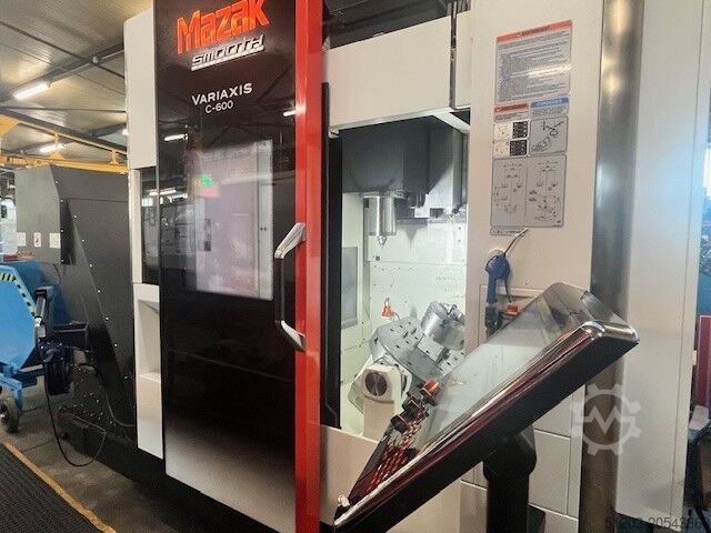 Centro de usinagem vertical MAZAK VARIAXIS C 600 SMOOTH AI