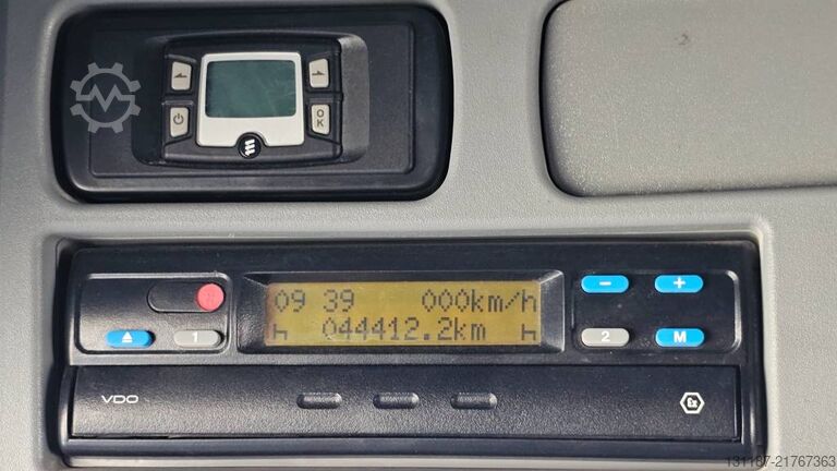 Γερανός παντός εδάφους Grove GMK4100-1 (2pcs available in Qatar)