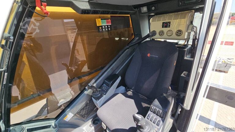 Γερανός παντός εδάφους Grove GMK4100-1 (2pcs available in Qatar)