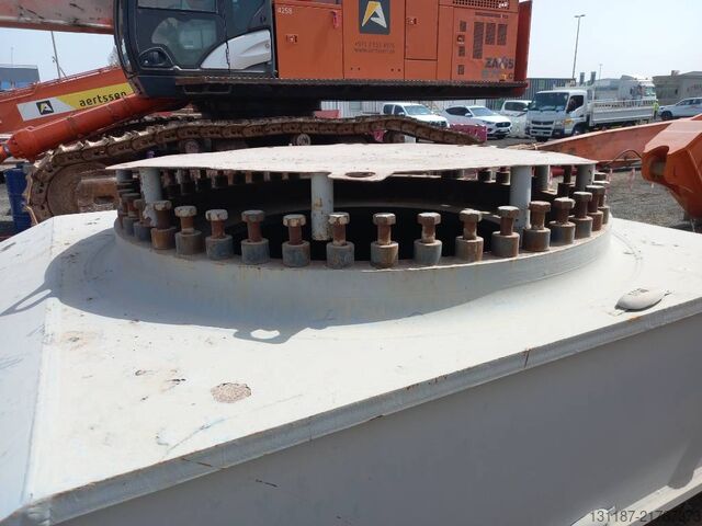 Σετ ανύψωσης Hitachi για εκσκαφέα EX1200 (Άμπου Ντάμπι) Hitachi Raiserkit for EX1200 Excavator (Abu Dhabi)