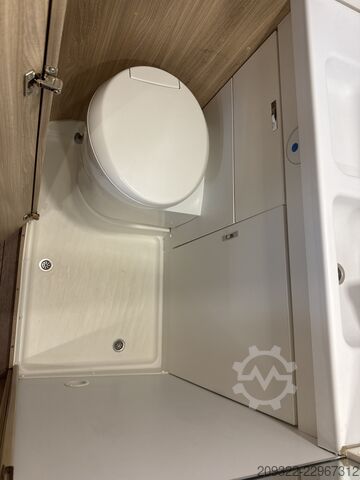 Wohnmobil Fiat Ducato Weinsberg Carabus 2023 | Cambio manuale | Tetto a soffietto