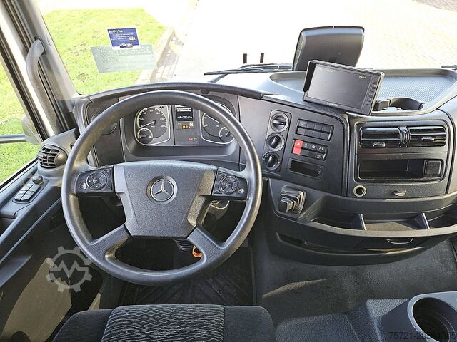 Valiză MERCEDES-BENZ ATEGO 918