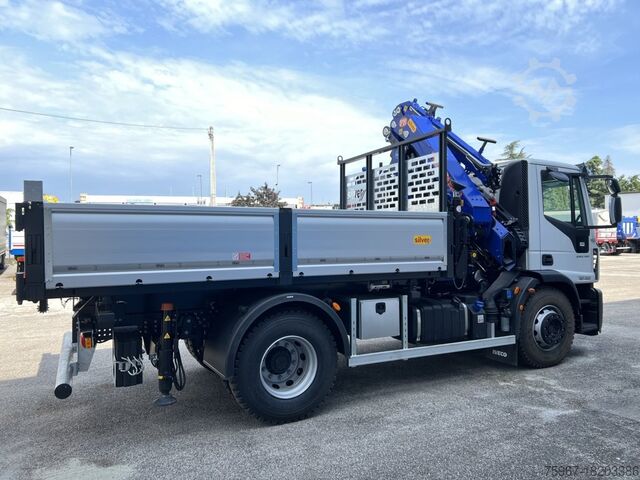Driezijdige kipper met kraan Iveco Eurocargo 180-320