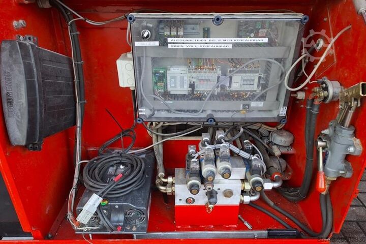 Podnośnik nożycowy Holland Lift Combistar B-165EL25 Electric, 18.5m Working Height