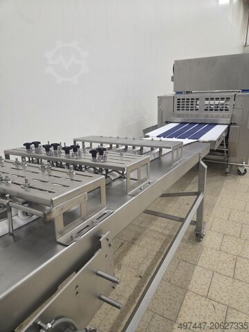 Μηχανή κρουασάν μεσαίας κατηγορίας Rademaker Rademaker midrange croissant machine + V moulder