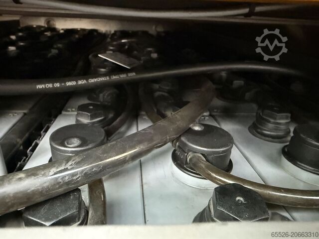 Elektrische vorkheftruck met 4 wielen Jungheinrich EFG 425 K SP / 1702 Std. / Container Version