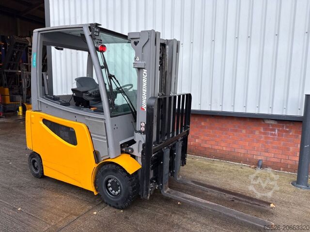 Elektro 4 Rad-Stapler Jungheinrich EFG 425 K SP / 2301 Std. / Waage