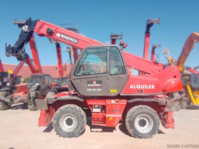 Sollevatore telescopico rotante Manitou MRT1635