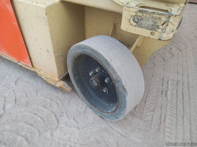 Plataforma elevadora de tijera JLG 10RS
