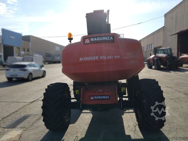 Knikarmhoogwerker Manitou 200ATJ