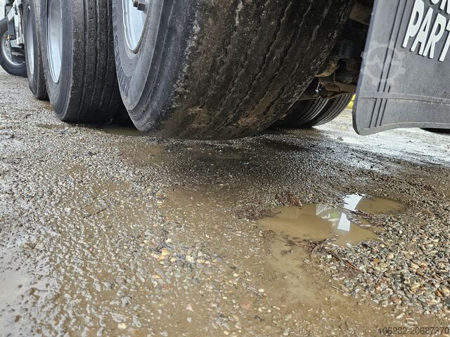 Lastbil med tippflak VOLVO FM-480-37 8x4 Kipper Ad-Blue Lift-Lenk