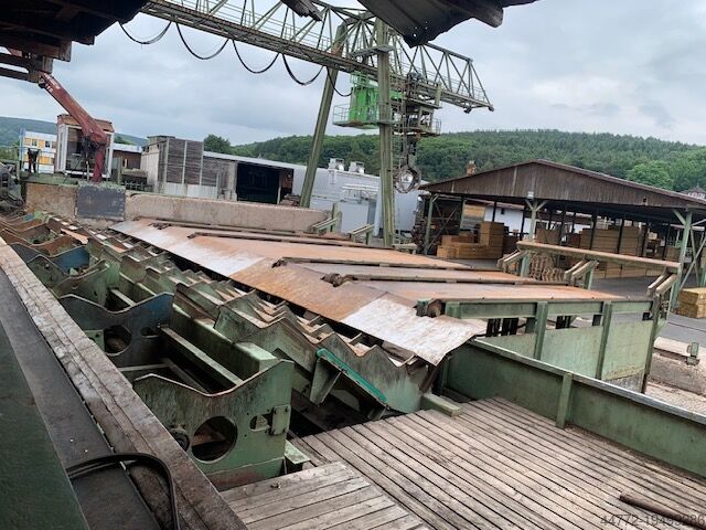 Rondhoutopslagplaats / Langhoutinvoer Holtec / Bruks LGQ / RR 1200