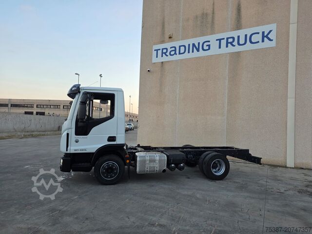 шаси камиона IVECO EuroCargo 120