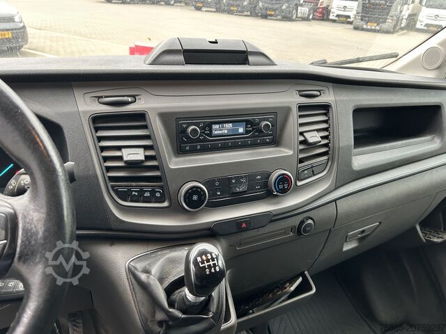 Delivery van Ford Transit 2.0 TDCI Trend / Kupplung Defect / 201 ...