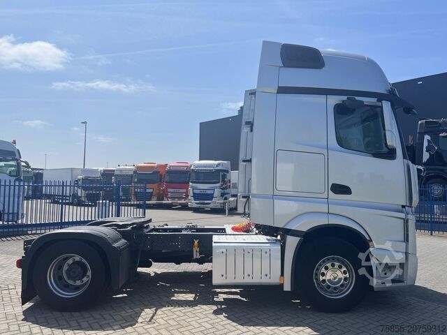 Standard tractor Mercedes-Benz Actros 1845 GigaSpace Euro 6 / Auromatic / 60 %...