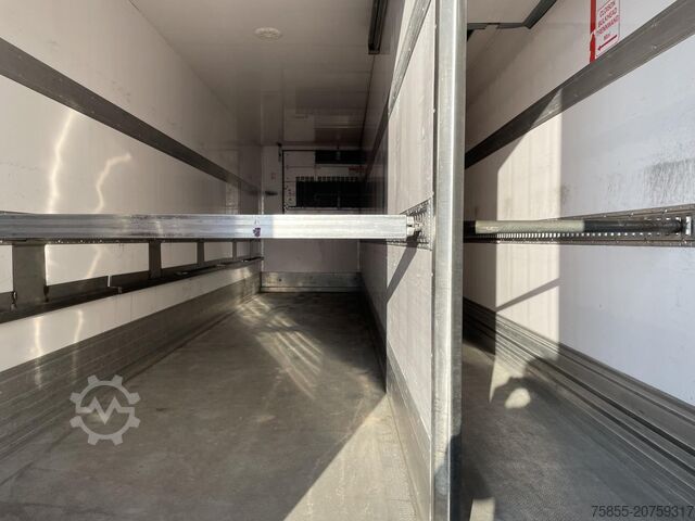 Refrigerated/freezer transport Mercedes-Benz ANTOS 1924 / Fridge / Carrier Vector 1950 / 300...