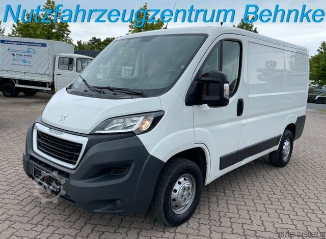 Dobozos furgon PEUGEOT Boxer KA L1H1/ AC/ 3 Sitze/ CargoPaket