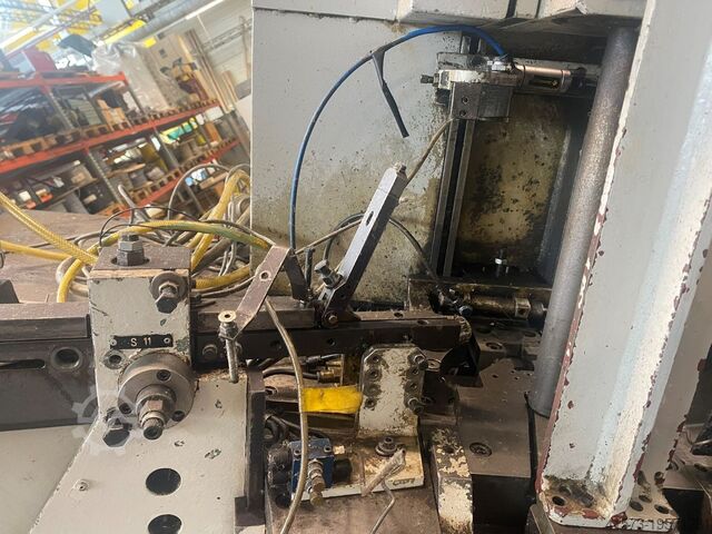 Máquina de acoplamento e de aperto WAFIOS SAM90