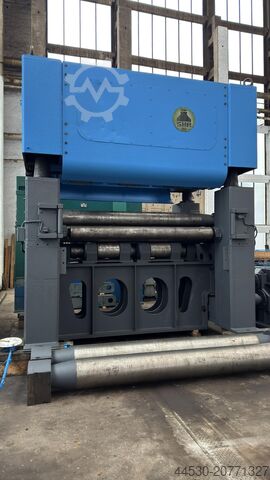 Sheet metal straightening system WMW Wildau UBR 32x2500