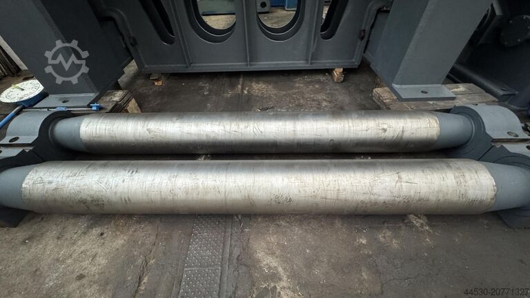 Sheet metal straightening system WMW Wildau UBR 32x2500