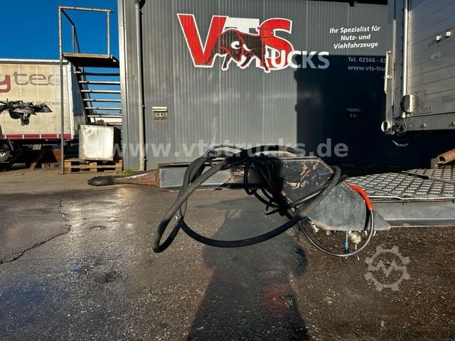 Ló-szállító utánfutó Bannas AT 18/71 3-Stock Viehtransporter