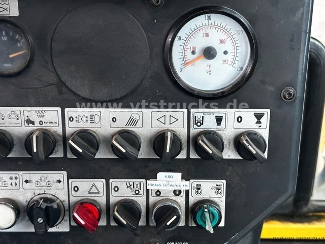 Single drum roller BOMAG BW 174 AD Variomatic Tandemwalze