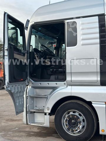 Standard nyergesvontató MAN TGX 26.420 6x2 3.Achser SZM