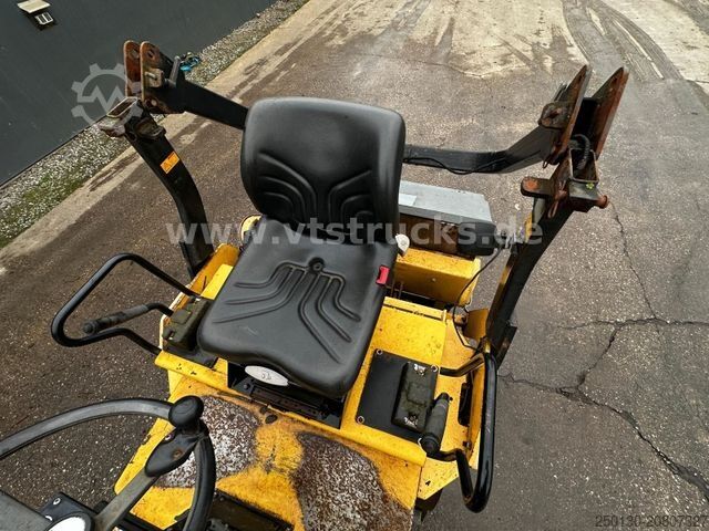 Egyhengerdob henger DYNAPAC CC 142 Tandemwalze