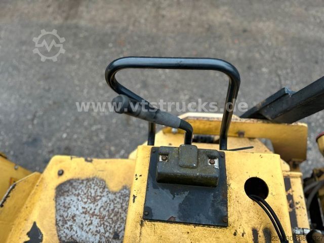 Egyhengerdob henger DYNAPAC CC 142 Tandemwalze