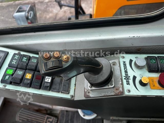 Toronydaru SENNEBOGEN S613 Teleskop Kran Arbeitskorb Palettengabel