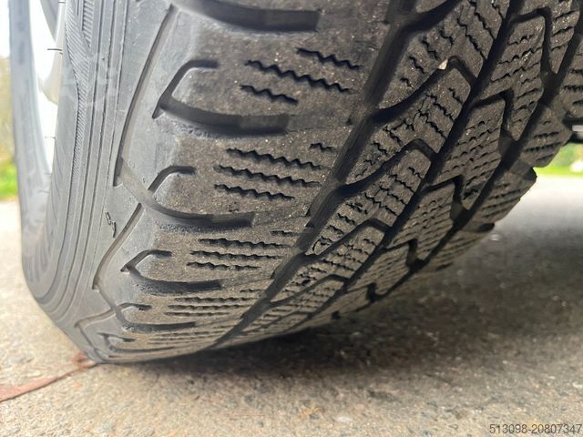 Dobozos furgon VOLKSWAGEN CRAFTER 2,0 TDI 4 MOTION SHZ KLIMA AHK NAVI