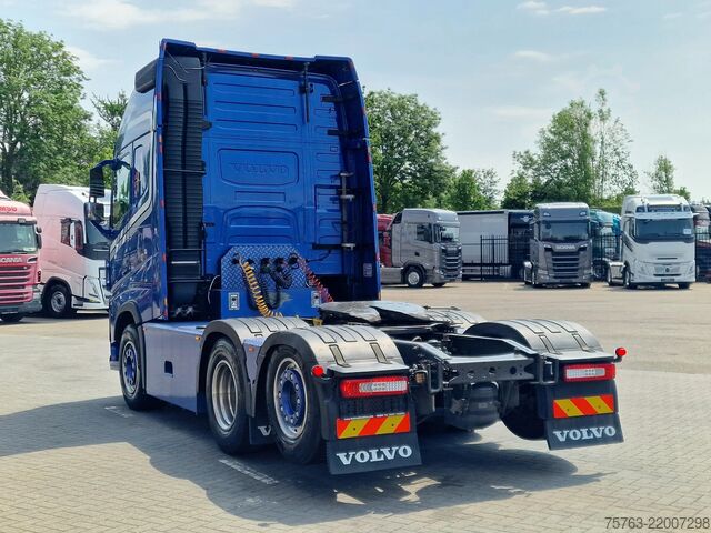 Standard-SZM Volvo FH 13.500 Globetrotter XL 6x2 - Custom interior...
