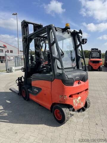 Stivuitor electric cu 4 roți Linde E25HL-02/600