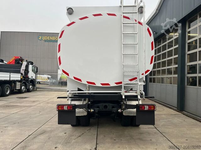 Tanker Mercedes-Benz Axor 3344 6x4 Water Tank Truck