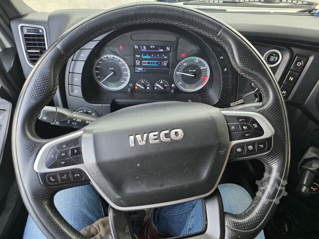 Standaard trekker Iveco 440S51