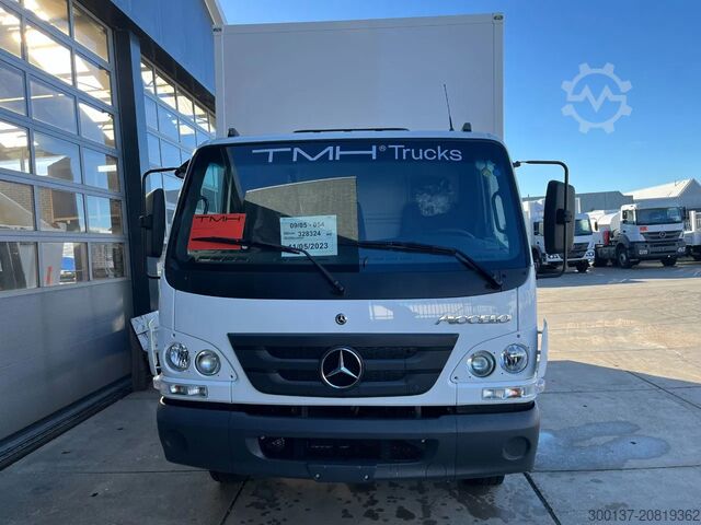 Koffer Mercedes-Benz Accelo 915 4x2 Closed Cargo Truck
