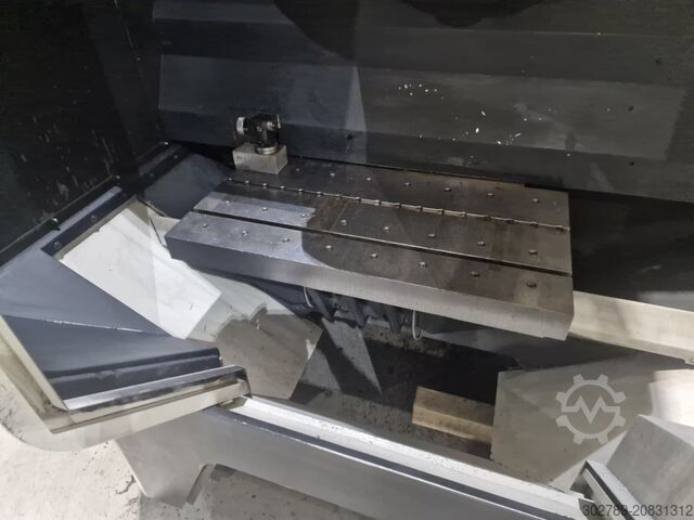 Vertical machining center DMG MillTap 700