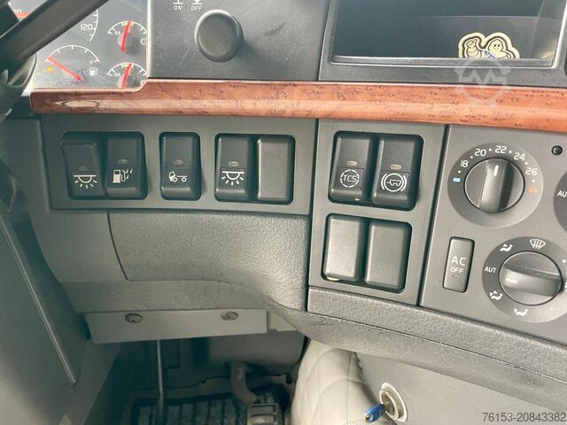 Standard tractor unit Volvo FH 12-460