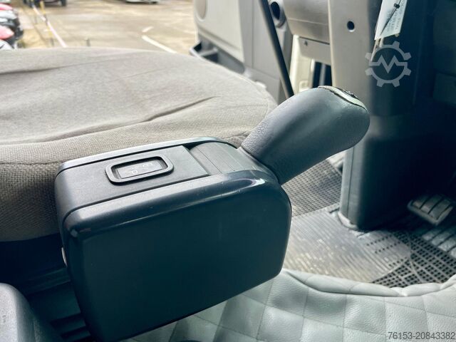 Standard tractor unit Volvo FH 12-460